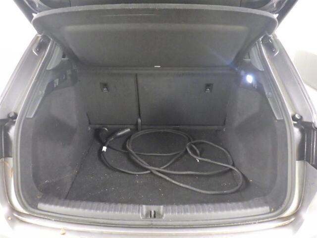 Audi Q4 e-tron Aut. 40 LaunchEd. Advanced 77kWh | LED | 94% SoH | Navi