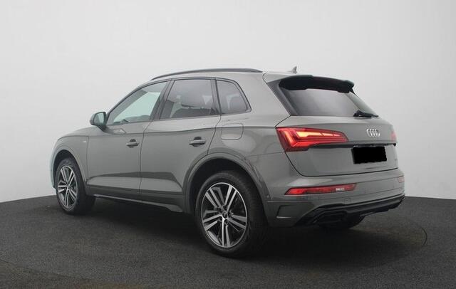 Audi Q5 50 TFSI e S Line ACC Trekhaak Sportstoelen 20 Inch Bang und Olufsen Audi Virtual Cockpit