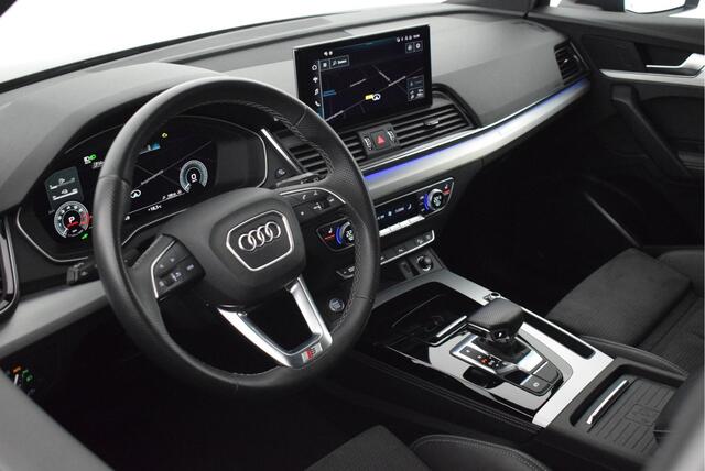 Audi Q5 55 TFSI e 368pk S edition Competition Luchtvering Trekhaak Camera Keyless Matrix Led Navigatie