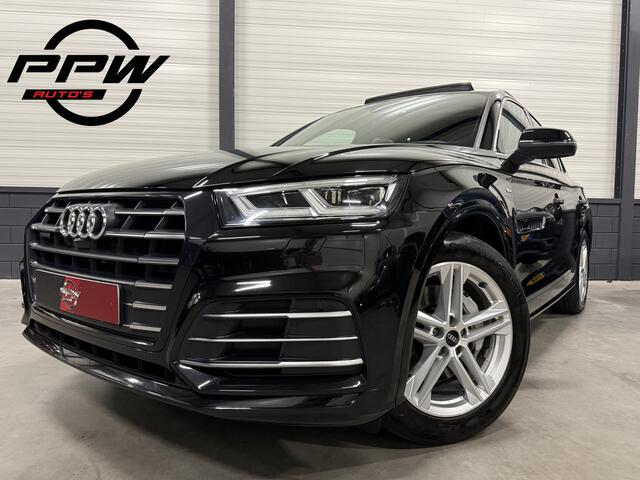 Audi Q5 55 TFSI e quattro Competition 367PK S-Line PANO/LUCHTVERING/TREKHAAK/360CAMERA/MASSAGE/KEYLESS/MATRIX/VIRTUAL/CARPLAY/SFEER/19"/PRIVACY/3X S-LINE/MYTHOSSCHWARZ METALLIC/VOLLEDIG AUDI DEALER HISTORIE