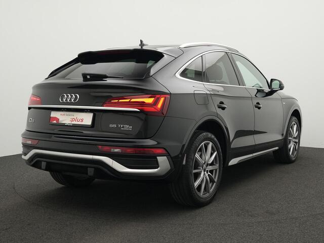 Audi Q5 Sportback 55 TFSI e 367 pk S-tronic S edition | Rondomzicht camera | Matrix LED koplampen | Standkachel | Adaptive cruise | Sportstoelen | Optiekpakket zwart | 20 inch