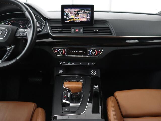 Audi Q5 50 TFSIe quattro S edition | Leder | Luchtvering | Stoelverwarming | Trekhaak | Full LED | Keyless | Navigatie | Sportstoelen