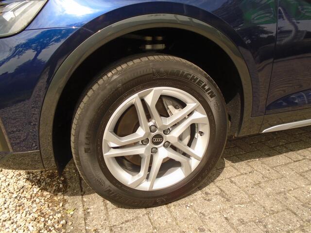 Audi Q5 50 TFSI e Advanced edition