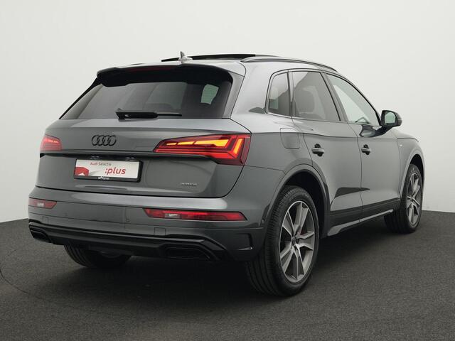 Audi Q5 55 TFSI e 367 pk S-tronic S edition Competition / S-Line | Panoramadak | Trekhaak | Fijnnappa leder | Rondomzicht camera | Bang & Olufsen | Matrix LED | Elektr. verstelbare stoel