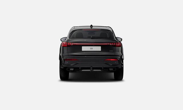 Audi Q5 Sportback e-hybrid quattro 367 pk S edition Competition | Panorama-glasdak | Sportstoelen met stiksel in rood | Elektrische trekhaak