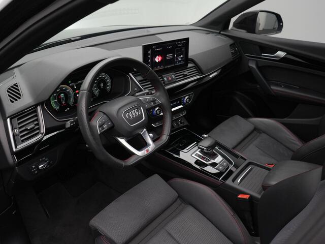 Audi Q5 Sportback 55 TFSI e 367 pk S-tronic S edition / S-Line | Panoramadak | Luchtvering | Leder/alcantara (rood gestikt) | Rondomzicht camera | Geheugenstoel | Bang & Olufsen | Matrix LED