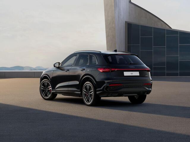 Audi Q5 S edition Competition 2.0 TFSI e 270 kW / 367 PK S | Optiekpakket zwart | Panoramadak | Techniekpakket pro | Geheugenstoelen |