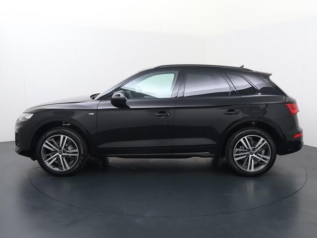 Audi Q5 S edition Competition 50 TFSI e 220 kW / 299 PK | Stoelverwarming | Trekhaak | Keyless Entry | LED | Adaptieve Cruise Control | Elektrische Stoel |