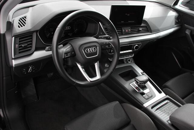 Audi Q5 50 TFSI e quattro PHEV Prestige | Navigatie | Apple Carplay/Android Auto | Adaptive Cruise Control | Parkeersensoren | Camera | Lane Assist | Elektrische achterklep | Matrix | LED koplampen | Dynamische knipperlichten | Inklapbare trekhaak | Virtual Cockp