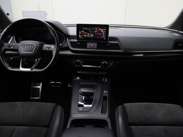 Audi Q5 2.0 TFSI/252PK quattro Sport S Line Black Edition · Panoramadak · Camera · Apple/Android Car Play · Head-up display · Stoelverwarming · Leder/Alcantara · 22"LM