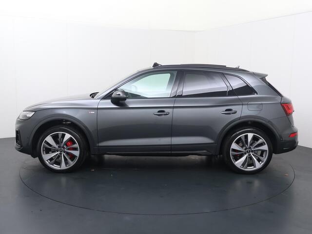 Audi Q5 55 TFSI e S edition Competition | 367 PK | SoH 93% | Trekhaak | Panoramadak | 21" LM velgen | Matrix LED | S line |