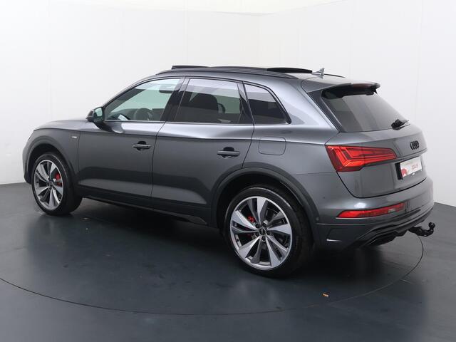 Audi Q5 55 TFSI e S edition Competition | 367 PK | SoH 93% | Trekhaak | Panoramadak | 21" LM velgen | Matrix LED | S line |