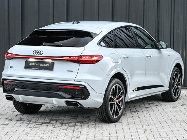 Audi Q5 Sportback 2.0 TFSI 368 PK E-HYBRID QUATTRO S EDITION COMPETITION | AMBIANCE INTERIEUR | TECH PRO PAKKET | HEAD-UP | STOEL- EN STUURVERWARMING | ACHTERBANK VERWARMD | ADAPTIVE CRUISE | B&O SOUND SYSTEM | 360 CAMERA | EL.TREKHAAK |