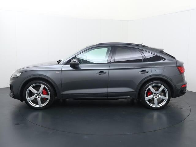 Audi Q5 Sportback 55 TFSI e S edition | 367 PK | SoH 100% | Trekhaak | Matrix LED koplampen | Luchtvering | Head-up display | B & O soundsystem | 21" LM velgen |