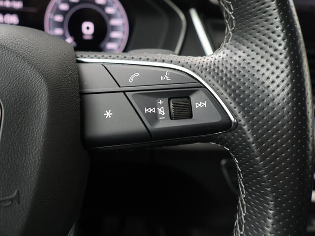 Audi Q5 Sportback 55 TFSI e S edition | 367 PK | SoH 100% | Trekhaak | Matrix LED koplampen | Luchtvering | Head-up display | B & O soundsystem | 21" LM velgen |