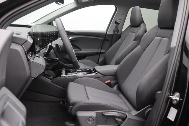 Audi Q6 e-tron Launch edition 83 kWh 252PK Panoramadak, Keyless, Warmtepomp, 360gr. Camera, Stoelverwarming, Trekhaak, LED Plus, Elektr. Achterklep, 20" LM Velgen