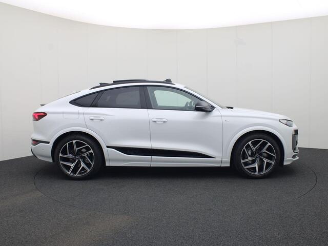 Audi Q6 e-tron Sportback S edition performance 306 PK · Glazen panoramadak · Privacy glas · Tech pro