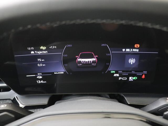 Audi Q6 e-tron S edition performance 100 kWh | Tech Pro | 360 camera | Comfortsleutel | Elek. verstelbare voorstoelen | Verwarmbaar stuurwiel