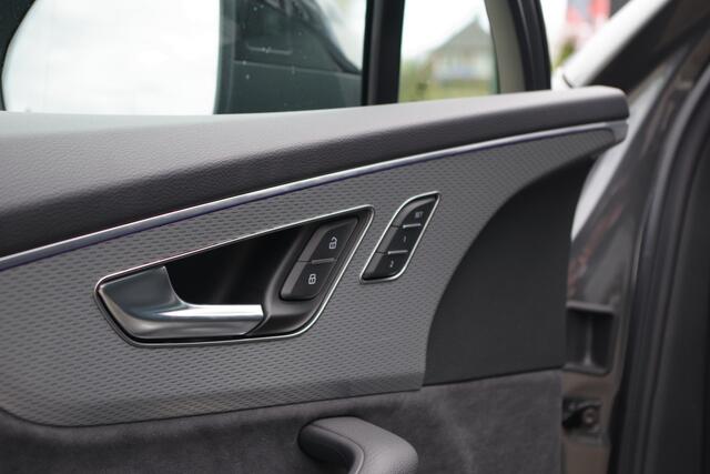 Audi Q7 60 TFSI e 490 PK quattro Pro Line S Competition, Panoramadak, RS-Sportstoelen, Head-Up, Trekhaak