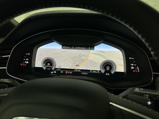 Audi Q7 55 TFSI e S-Line | Panorama | Leder | Luchtvering | LED-Matrix | Keyless-Go | Memory | Stoelverwarming V+A | Camera | Virtual-Cockpit | 3-Zone Clima | Draadloos Laden | Standkachel | Getint Glas |