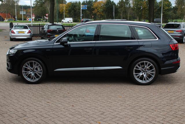 Audi Q7 3.0 TDI e-tron quattro Premium / Trekhaak / Panoramadak / Camera / Luchtvering / Matrix LED / Keyless / Head-up / Bose / Softclose / DAB / ACC / Stuurverwarming