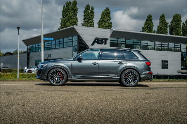 Audi Q7 60 TFSIe Audi Exclusive ABT Power S | B&O Advanced 3D | Panorama dak | Carbon spiegels | vierwielsturing | uitgebreid leder pakket | Alcantara hemel | Matrix Laser LED | Akoestisch glas | Massage | Comfortsleutel Assistentiepakket Plus |