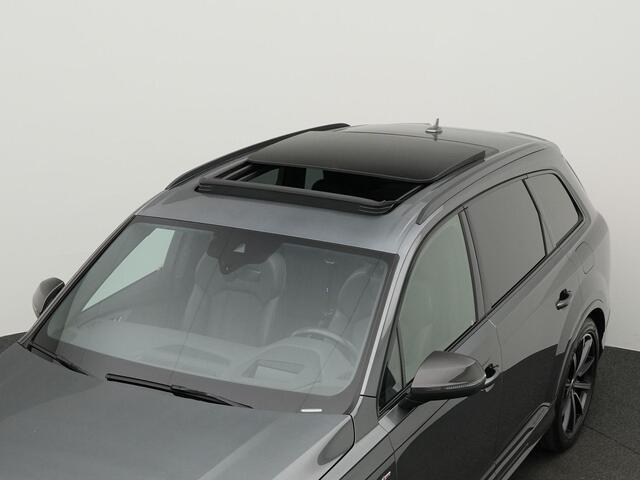 Audi Q7 55 TFSI e 381 pk Tiptronic quattro Pro Line S | Panoramadak | Trekhaak | Head-Up Display | Rondomzicht camera | Carbon spiegelkappen | Zwart optiekpakket plus | 21 inch
