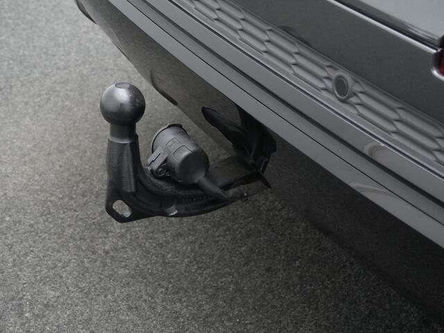 Audi Q7 55 TFSI e 381 pk Tiptronic quattro Pro Line S | Panoramadak | Trekhaak | Head-Up Display | Rondomzicht camera | Carbon spiegelkappen | Zwart optiekpakket plus | 21 inch