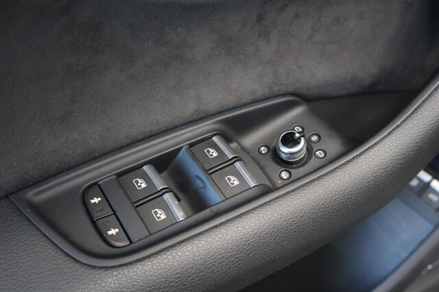 Audi Q7 55 TFSI e quattro ProLine Plus | Panoramadak | Trekhaak