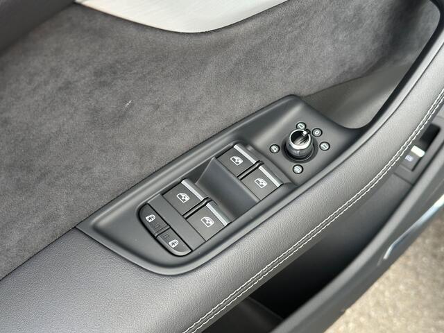 Audi Q7 55 TFSI e quattro Pro Line S-line | Panoramadak | Luchtvering | Trekhaak | Leder | Rijklaar incl. garantie