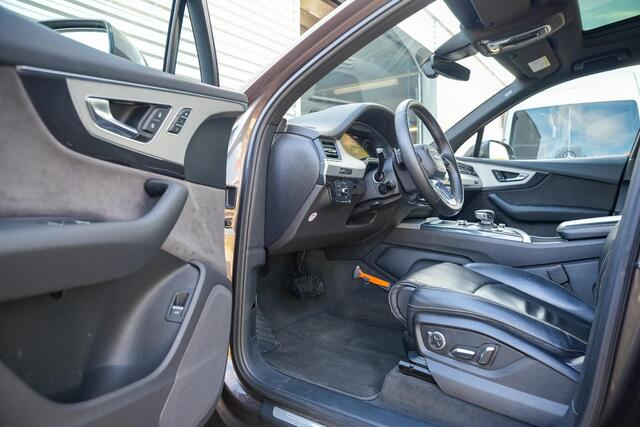 Audi Q7 3.0 TDI e-tron quattro Sport Leder 22"L.M. Pano Stuurwielbed. Stoelverw.