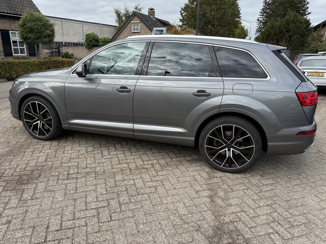 Audi Q7 3.0 TDI e-tron quattro Sport