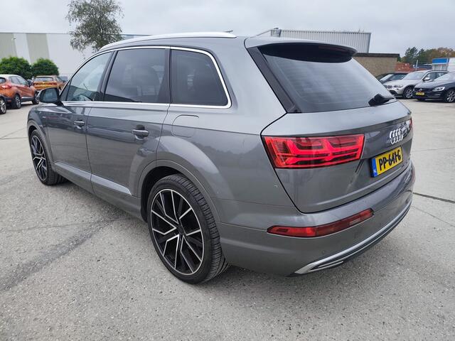 Audi Q7 3.0 TDI e-tron quattro Sport