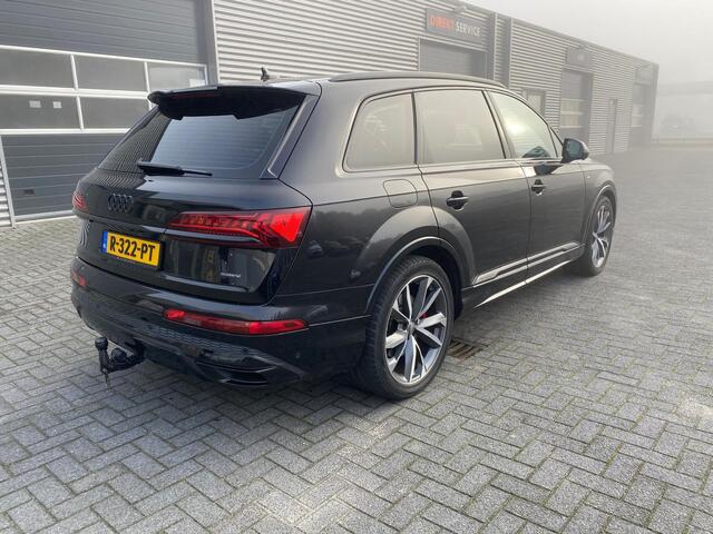 Audi Q7 60 TFSI e quattro Competition Top View 360° Camera Pano Trekhaak Matrix Alcantara Hemel