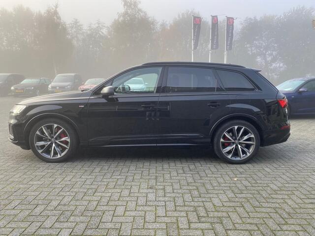 Audi Q7 60 TFSI e quattro Competition Top View 360° Camera Pano Trekhaak Matrix Alcantara Hemel