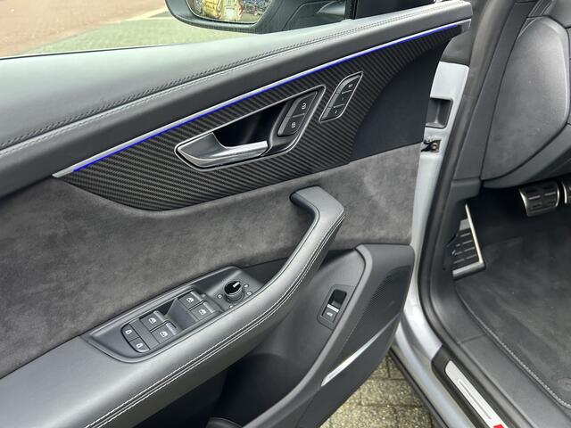 Audi Q8 4.0 TFSI RS Q8 Dynamic Carbon Nieuw! ?