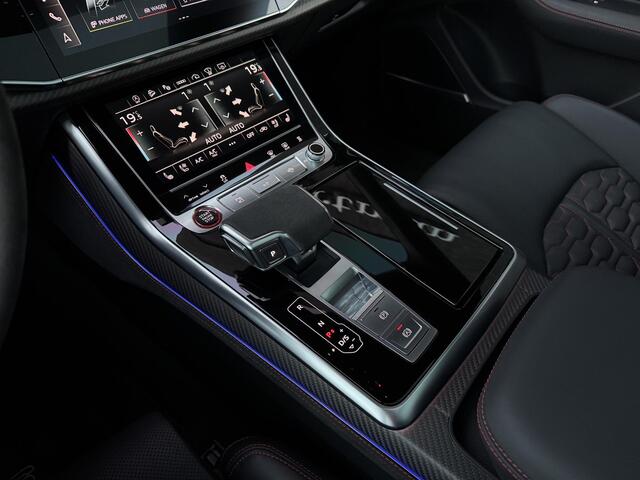 Audi Q8 4.0 TFSI RSQ8 quattro Dynamic + | Keramisch | Carbon | Sportuitlaat | City & Tour