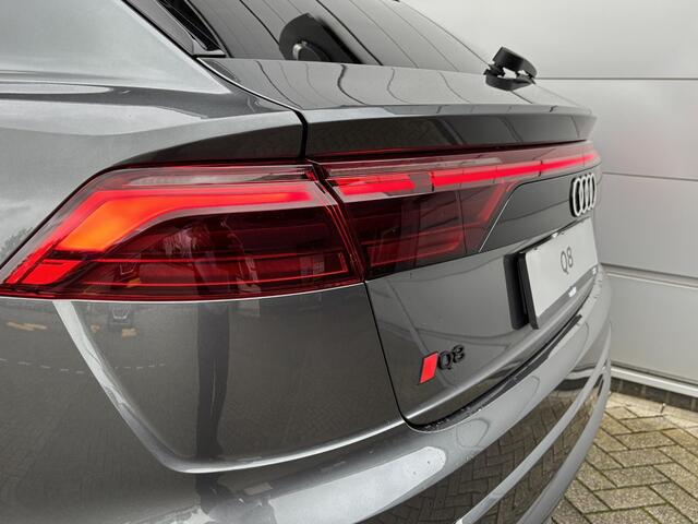 Audi Q8 Pro Line S (C2 PI) 55 TFSI e 290 kW / 394 pk CUV Audi Q8 Pro Line S 55 TFSI e 290 kW / 394 pk 8 versn. Tiptronic quattro | Softclose | Panoramadak | 23" LMV | Rode Remzadels | Comfort sleutel | B&O 3D Premium Soundsystem | Sportstoelen Plus | Valcona lede
