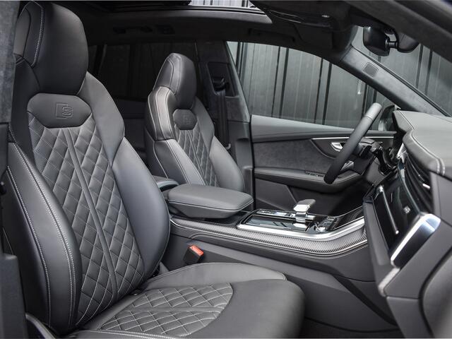 Audi Q8 60 TFSI e quattro Pro Line S Competition | PANORAMADAK | 4 WIEL BESTURING | ALCANTARE HEMEL | AMBIANCE VERLICHTING | MASSAGE STOELEN | STOEL VENTILATIE EN VERWARMING | HEAD UP | 360 CAMERA | ELEKTR. TREKHAAK | SOFT CLOSE | LEDEREN DASHBOARD | GOODWOOD GRE