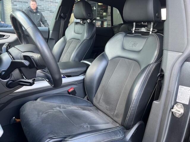 Audi Q8 55 TFSI Q S-LINE - MAXTON - PANO - 4-W. BEST. - 22 INCH