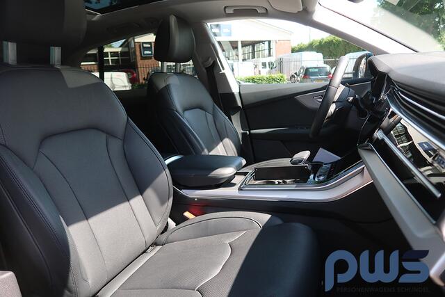 Audi Q8 55 TFSI e quattro Pro Line Plus Panodak / Led / Leer / Digital cockpit etc. / 1e eigenaar!