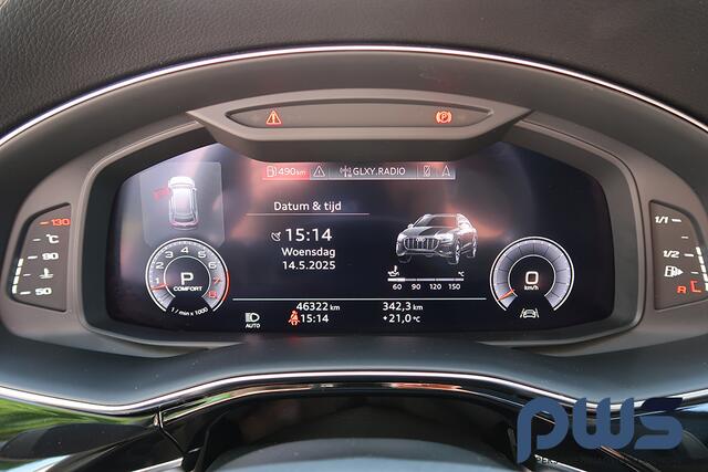 Audi Q8 55 TFSI e quattro Pro Line Plus Panodak / Led / Leer / Digital cockpit etc. / 1e eigenaar!
