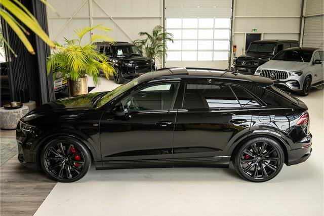 Audi Q8 60 TFSI e Competition | 5 jaar garantie | Alcantara | Rood stiksel | Rode gordel | Soft-close | 5 jaar garantie |