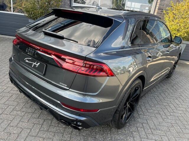 Audi Q8 55 TFSI MILD HYBRID Q. S-LINE - MAXTON - PANO - 4-W. BEST. - 22 INCH