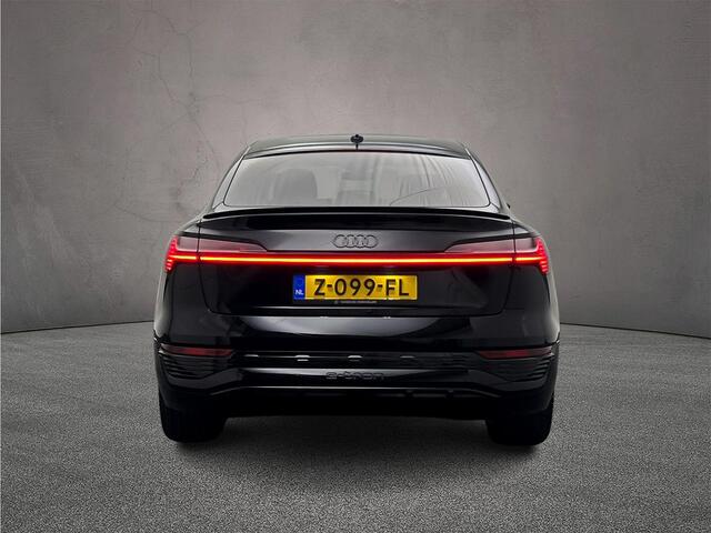 Audi Q8 Sportback e-tron 55 quattro S Edition Competition 115 kWh | Pano | Memory | ACC | Luchtvering | Sportstoelen | Tour |