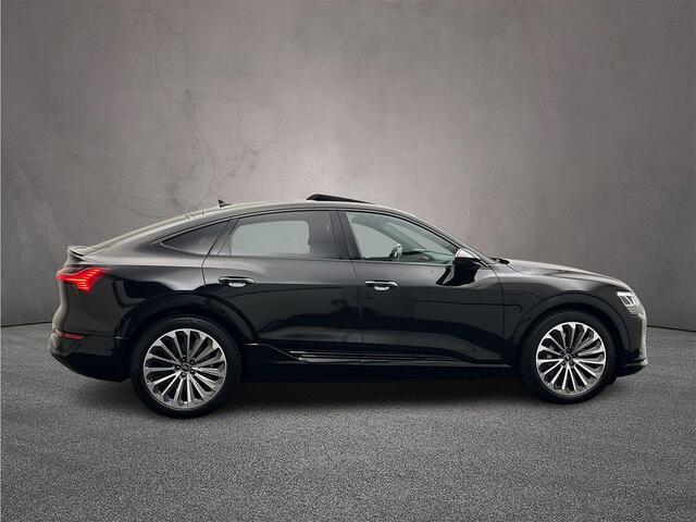 Audi Q8 Sportback e-tron 55 quattro S Edition Competition 115 kWh | Pano | Memory | ACC | Luchtvering | Sportstoelen | Tour |