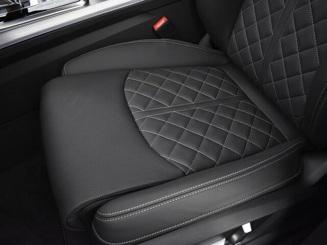 Audi Q8 60 TFSIe 490pk Quattro S Line Competition · Luchtvering · 360 Camera · Servosluiting · Panoramadak · Elek. trekhaak · Stoelventilatie · 22'' Inch · Garantie t/m 12-02-2028 of 90.000km