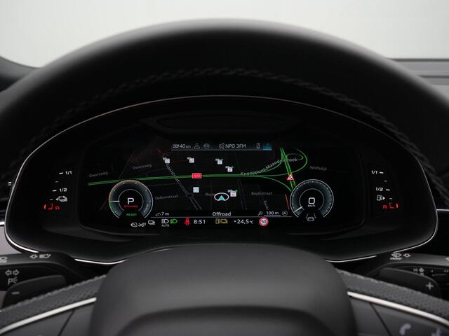 Audi Q8 60 TFSI e tiptronic quattro Pro Line S Competition | Goodwood Green(Audi Exclusive) | Panoramadak | Trekhaak | Vierwielsturing | Sportstoelen plus | Laser LED | Bang & Olufsen | Rondomzicht camera
