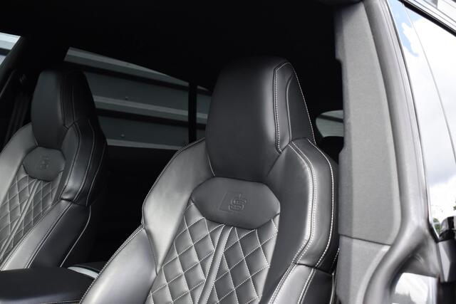 Audi Q8 55 TFSI e Quattro Pro Line S | ACC | RS-Seats | Head-Up | B&O | Softclose | 22'' Velgen | Stuurverwarming | Matrix | Nachtzicht |