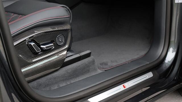 Audi Q8 60 TFSI e quattro ABT | B&O 3D | Onderstel Advanced | Massage | Carbon | HD Matrix | Head-up | Trekhaak | Soft-Close